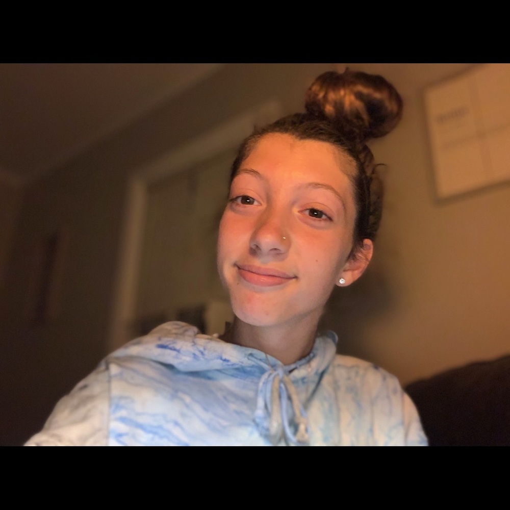 Meet your Posher, Ava